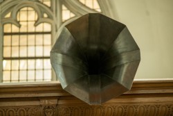 Luidspreker Resonant Space