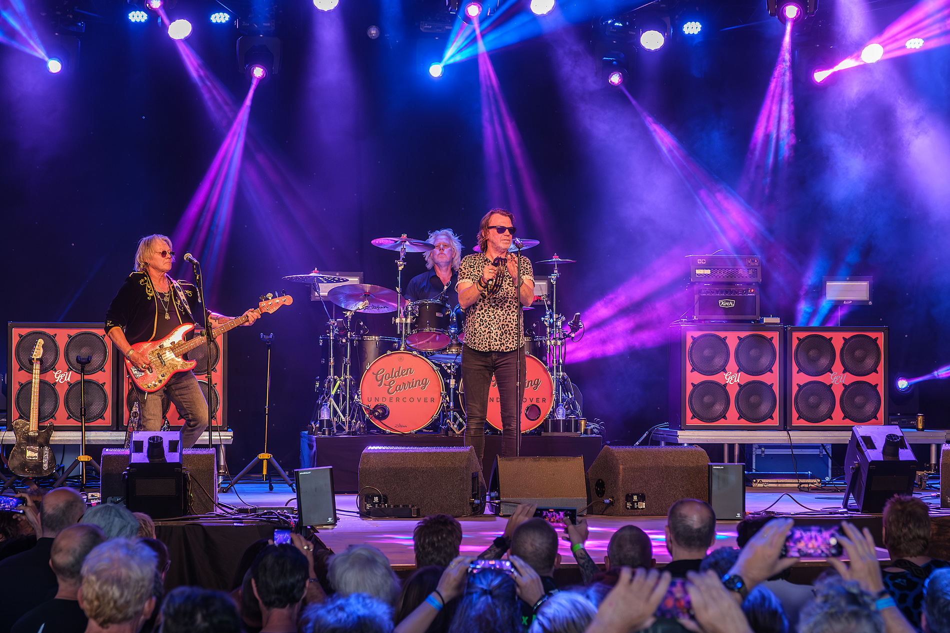 Iconic 2025 0127 golden Earring undercover