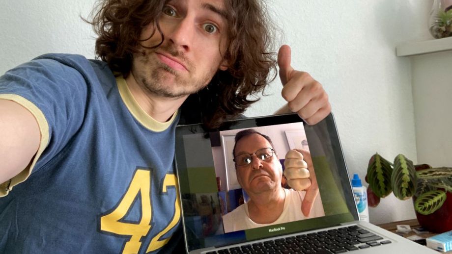 Podcast (English): Steve Dix vs. The Hitchhiker's Guide to the Galaxy // Thumb Wrestling 42