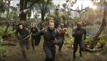Vrolijke Avengers versus zwaarmoedige ‘Lord of the Stones’ ****