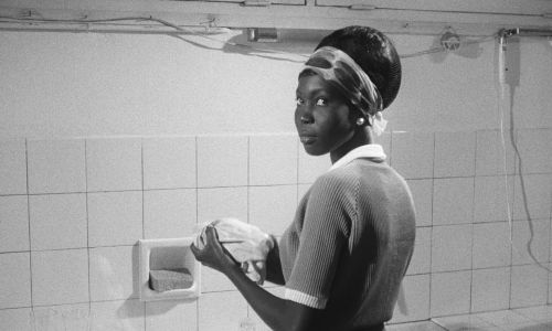 Diouana als ‘buikspreekpop’: Black Girl van Senegalees Ousmane Sembène