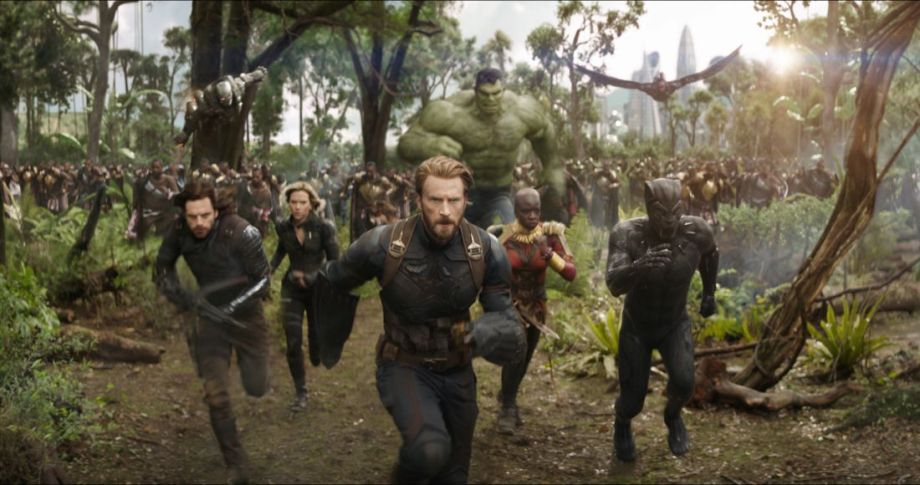 Vrolijke Avengers versus zwaarmoedige ‘Lord of the Stones’ ****