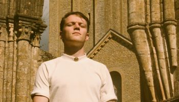 Nieuwe single ‘Weerstand’ van überhaupt