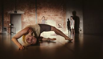 Dansvoorstelling Fields in LUX. Choreograaf Astrid Boons aan het woord.