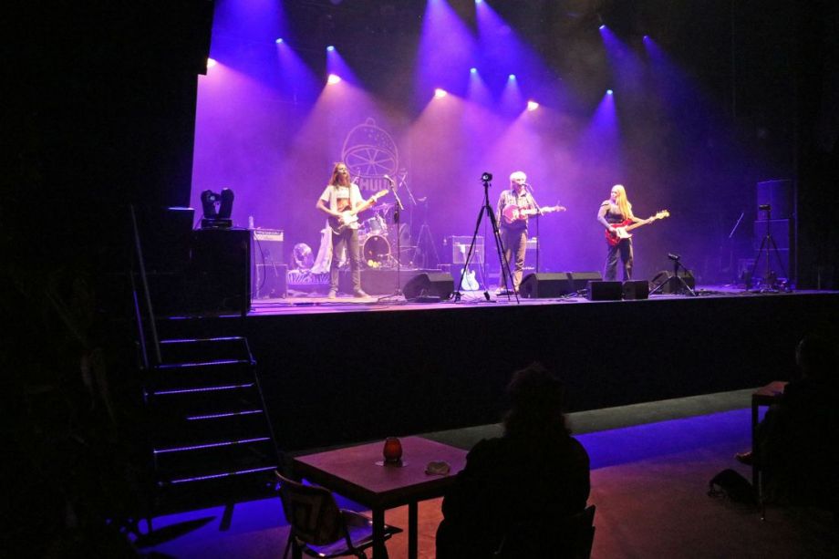 Roosje ontwaakt weer: Schuum in de Rode Zaal