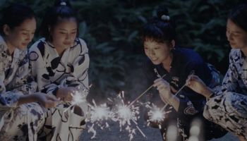 Our Little Sister – Kerstfilm die geen kerstfilm is ****