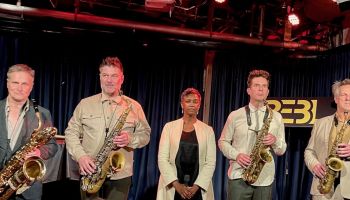 Artvark en Claron McFadden – Enerverend kwintet