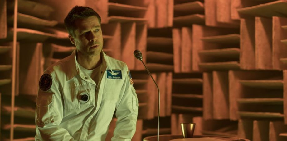 De visueel verbluffende innerlijke reis van Ad Astra ****