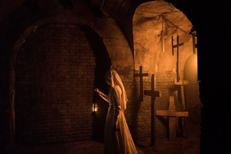 Laten we bidden om een minder veilig vervolg op The Nun **