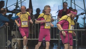 De Marathon: meeslepende musical met ballen